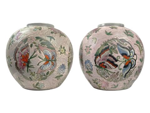 Chinese Pair of Porcelain Pots 
